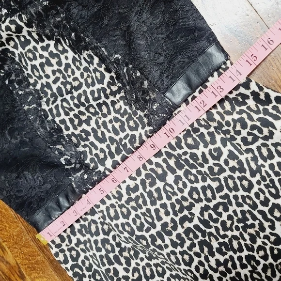 Karl Lagerfeld Paris Mob Wife Leopard Black Lace Dress size 6 - Picture 6 of 10